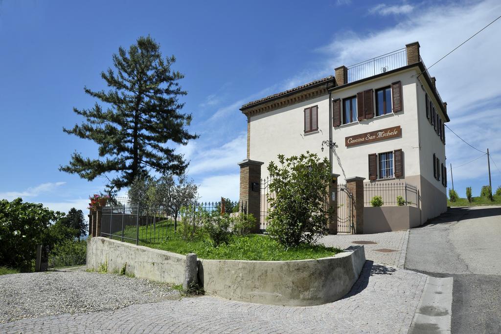 Cascina San Michele Bed & Breakfast คอสติจลิโอเล ดิอาสติ ภายนอก รูปภาพ
